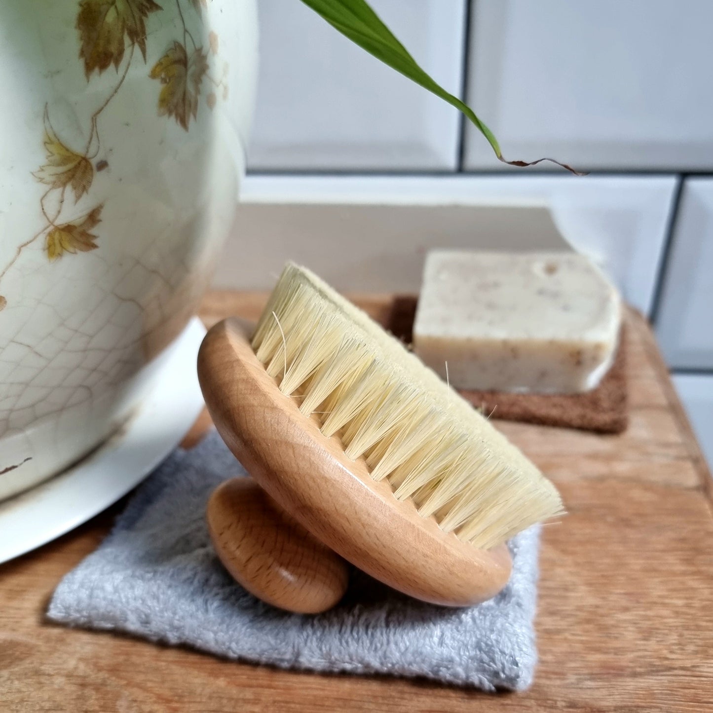 Natural Wooden Bathroom Eco Friendly Gift Box | Vegan Soap, Bamboo Nail Brush & Sustainable Body Brush with Plant Based Bristles